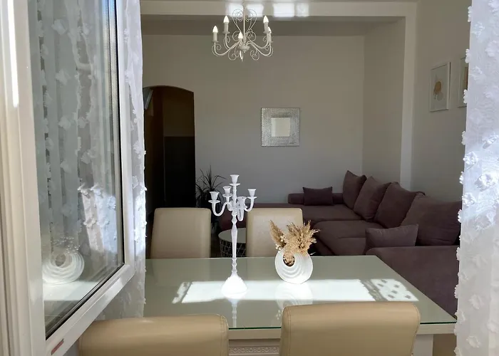 Niky * Betina (Sibenik-Knin)